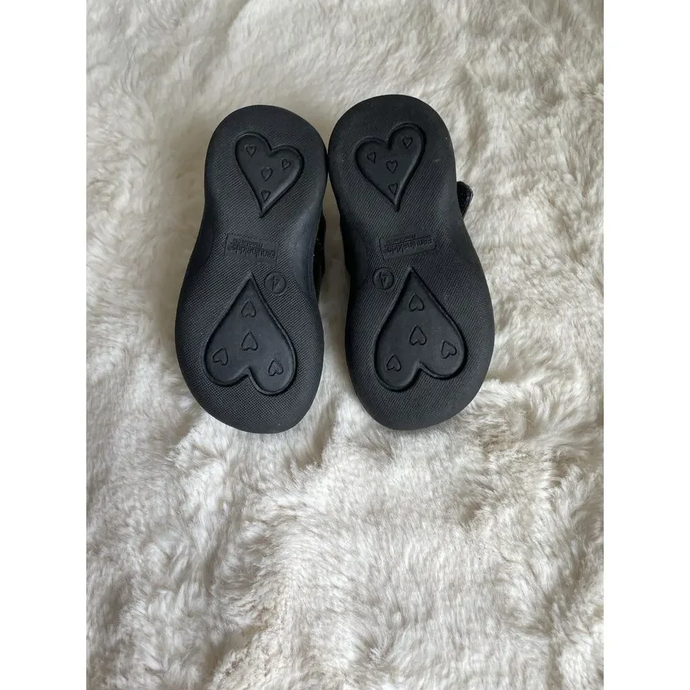 Girls Black Maryjane’s Size 4